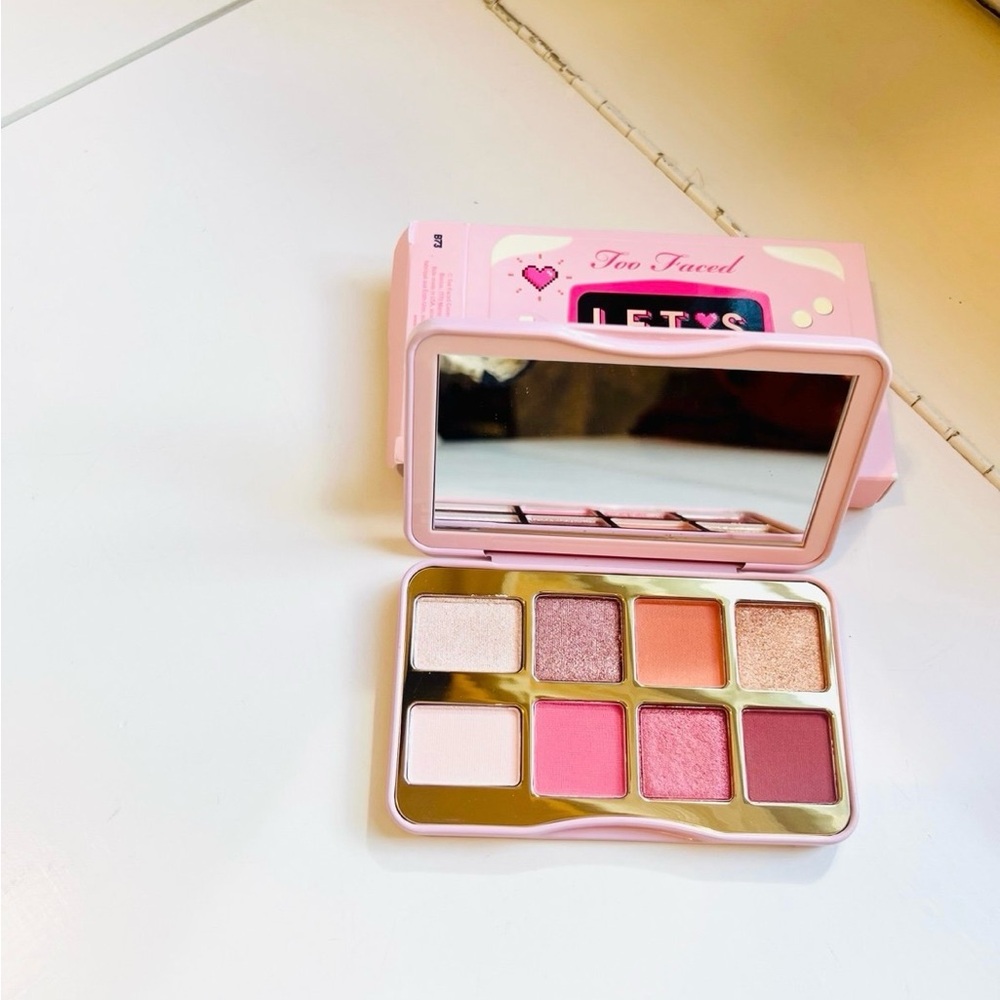 Too Faced Let's Play Mini Eyeshadow Palette bnib